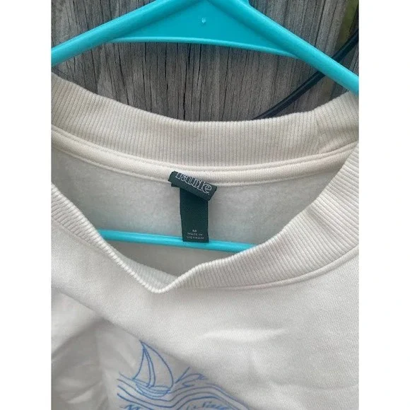 Wild Fable Montauk Sailing Club Sweatshirt Cream Blue Sailboat Graphic Medium - Picture 2 of 4